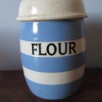 Cornish Ware TG Green Flour Shaker 1930s Blue & White